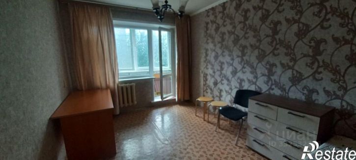 2-комн квартира пр-кт 70 лет Октября, 63,  д. 63