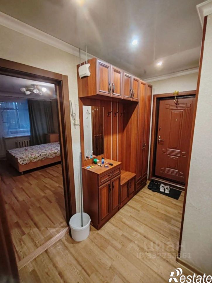 3-комн квартира пр-кт 50 лет Октября, 31,  д. 31