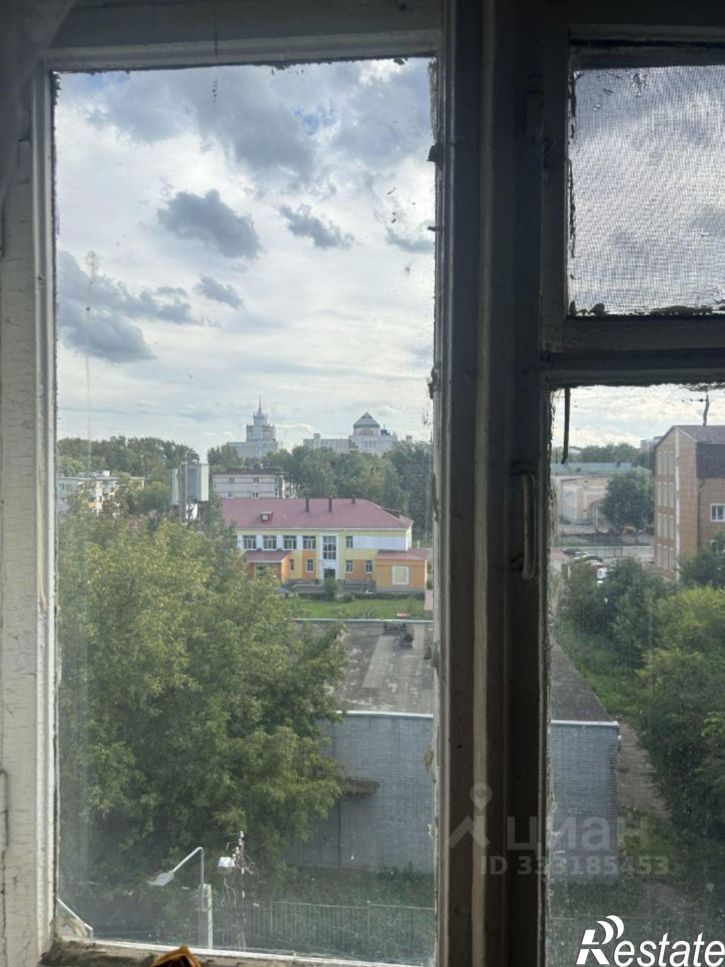 3-комн квартира ул Федосеенко, 17,  д. 17