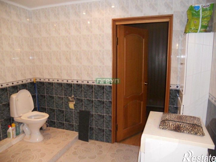 4-комн квартира пр-кт 60 лет Октября, 125,  д. 125