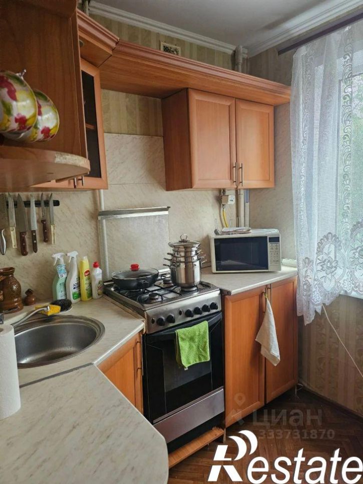 2-комн квартира улица Есенина, 2,  д. 2