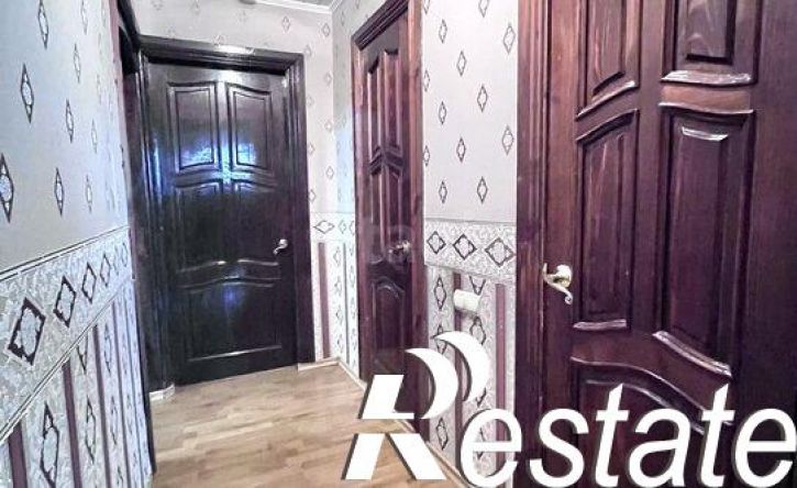 3-комн квартира улица Воинова, 26 к1,  д. 26 к1