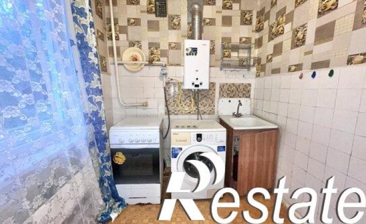 2-комн квартира улица Розы Люксембург, 12,  д. 12