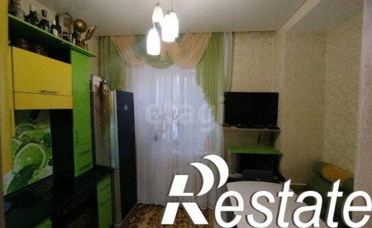 3-комн квартира улица Ульянова, 18,  д. 18