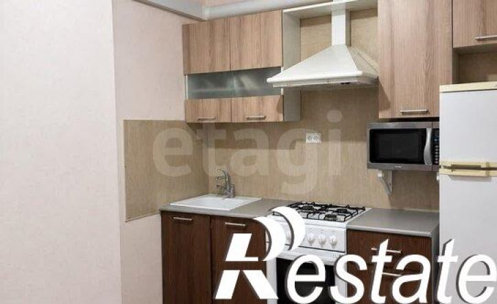 2-комн квартира улица Сураева-Королёва, 3,  д. 3