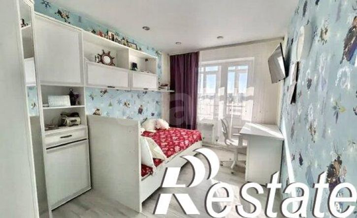 2-комн квартира улица Сураева-Королёва, 3,  д. 3