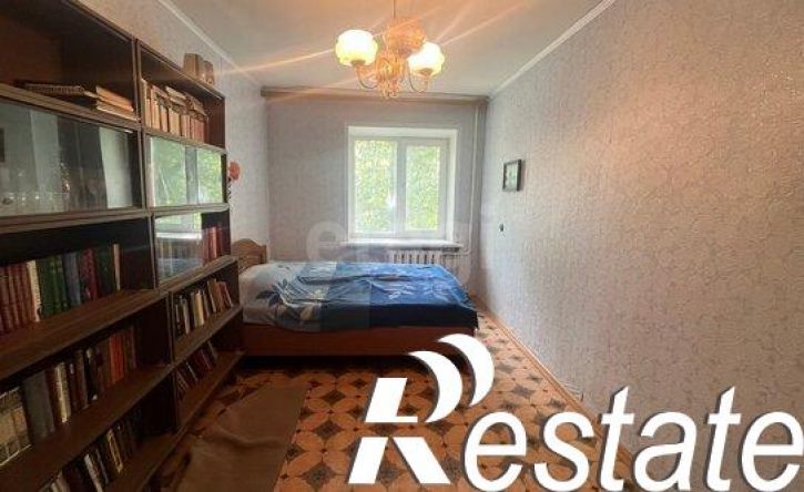 2-комн квартира улица Ульянова, 81,  д. 81