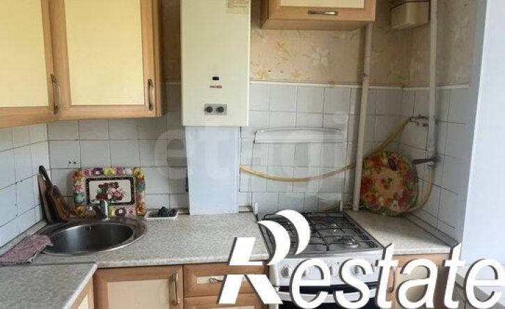 2-комн квартира улица Ульянова, 81,  д. 81