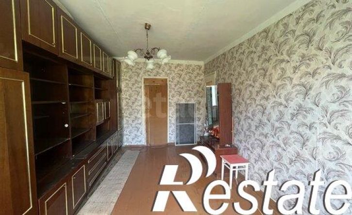2-комн квартира улица Ульянова, 81,  д. 81