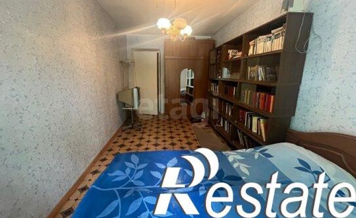 2-комн квартира улица Ульянова, 81,  д. 81