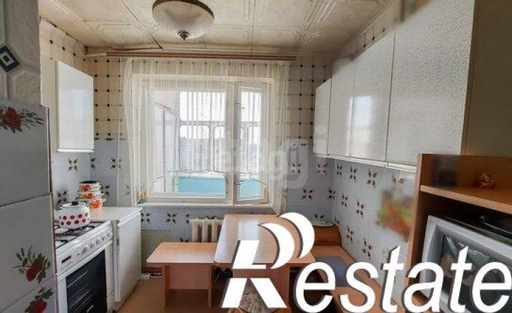 3-комн квартира улица Коваленко, 53,  д. 53