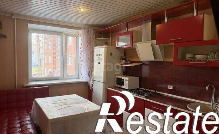3-комн квартира улица Веселовского, 38Б,  д. 38Б