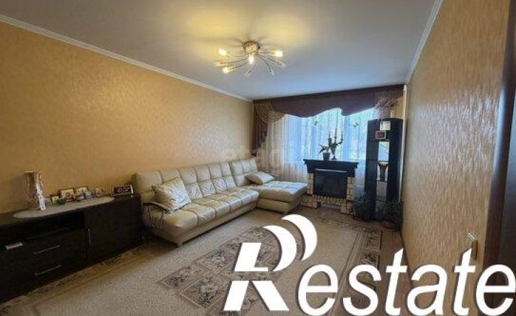 3-комн квартира улица Веселовского, 38Б,  д. 38Б