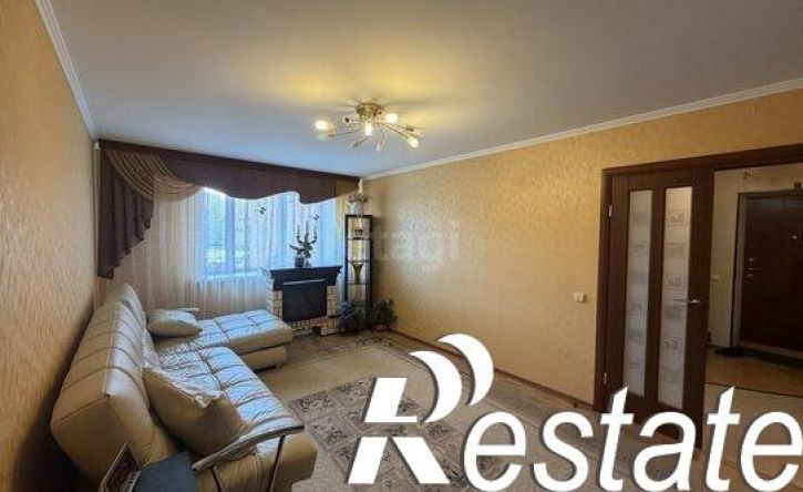 3-комн квартира улица Веселовского, 38Б,  д. 38Б
